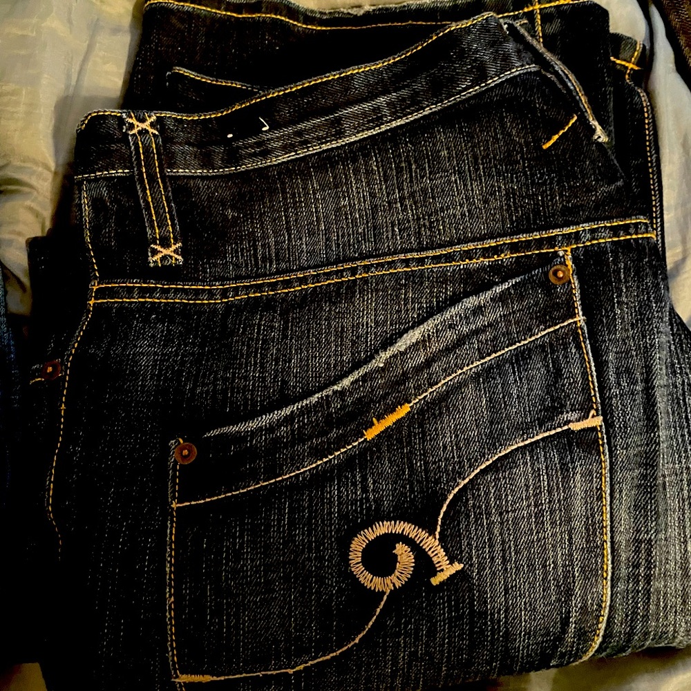 Classic Rocawear men’s jeans